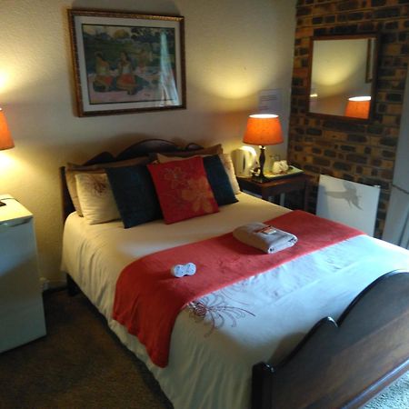 Khokha Moya Guesthouse Ermelo Dış mekan fotoğraf